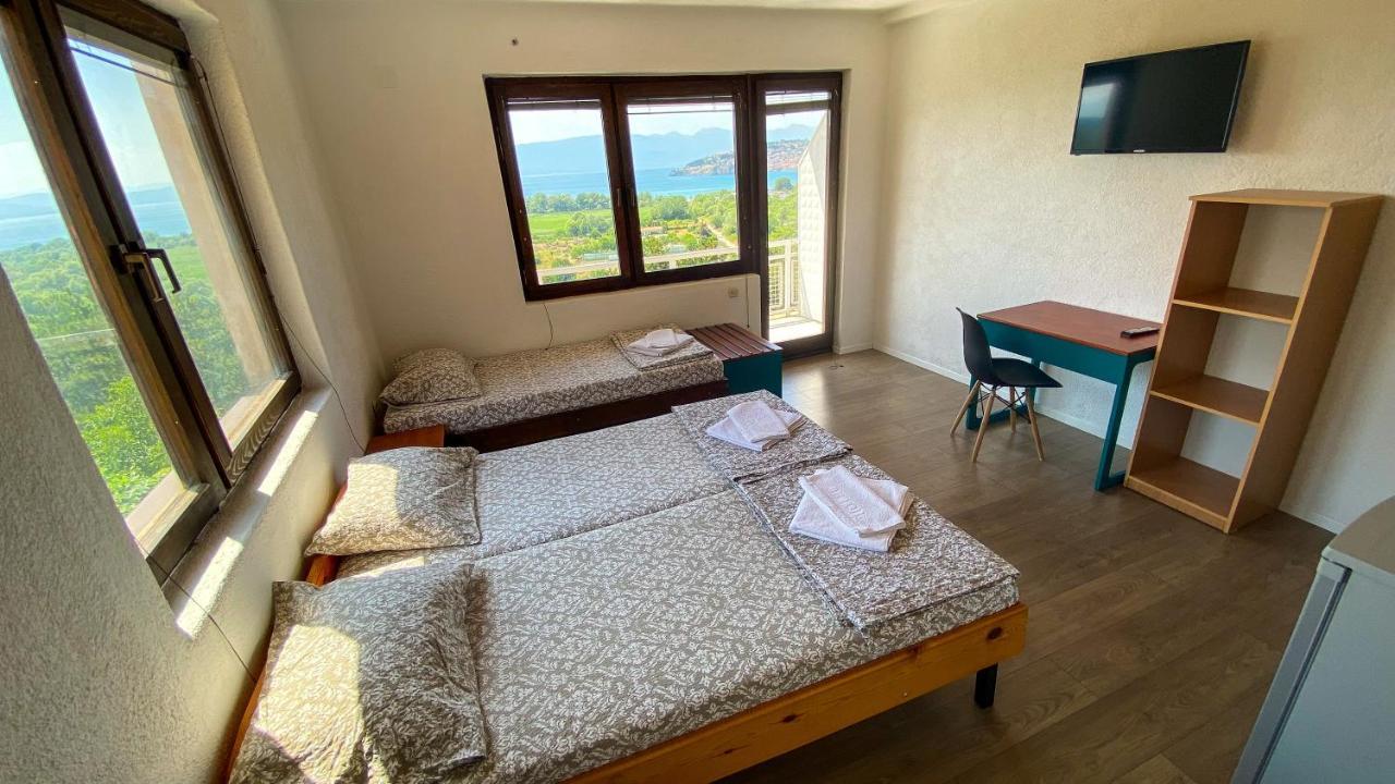 Villa Megdani B Ohrid Bagian luar foto